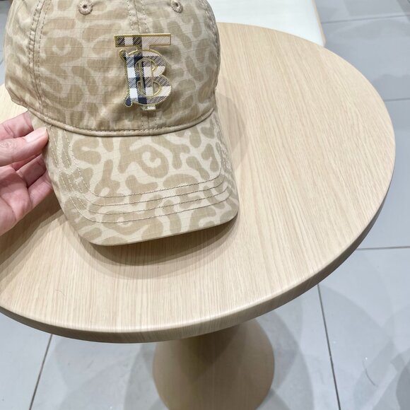 🦋Women's Burberry ball Hats🤩 - Picture 4 of 8